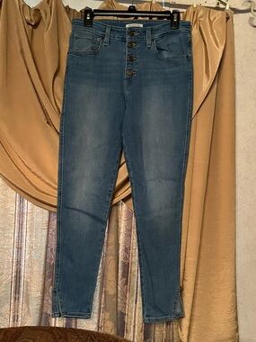 Levi’s Jeans